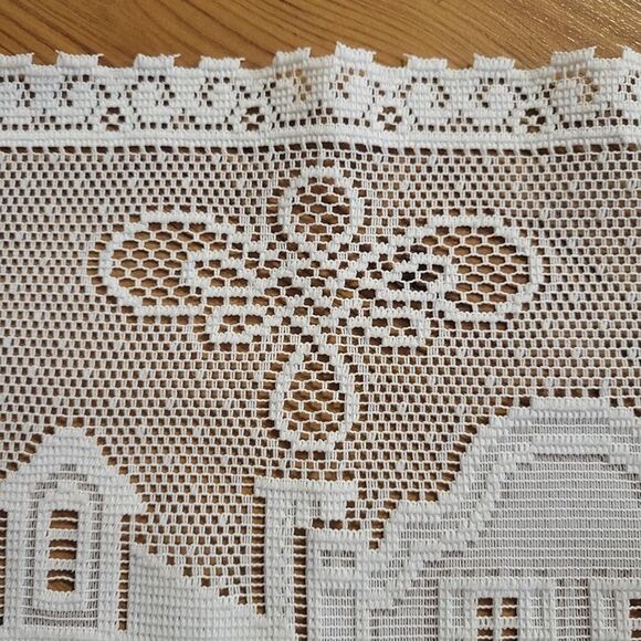 VTG Great Bay Lace Co Runner Liechtenstein Made - Rainbow Row - Picture 5 of 10